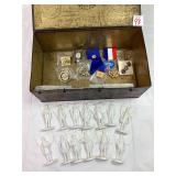 Plastic Presidents, Medals & Pins