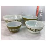 Vtg Pyrex Spring Blossom Nesting Bowls