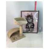 Cat Stand & Picture
