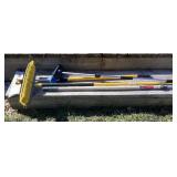 Push Broom, Brush and Extension Rod
