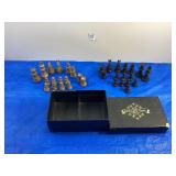 Cavalier Chess Pieces