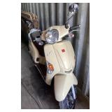 Kymco Like 50 Scooter w/Charger