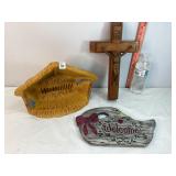 Welcome Sign, Cross & Ceramic Manger