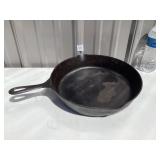 #10 Cast Skillet