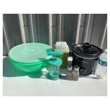 Vtg Tupperware, Crockpot & Misc