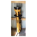 DeWALT 20v Tripod Light, 1 Battery No Charger