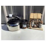 Revere Kettle, Candle & Nativity Set