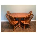 Oak Dining Table and 4 Chairs Made in USA SEE DESC
