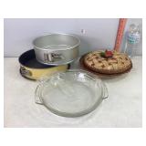 Spring Form Pans & Pie Plates