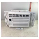 GE 6000btu Window Unit w/Remote