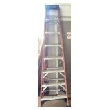 Werner 8' Fiberglass Stepladder