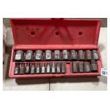 Snap On Screw Extractor Set