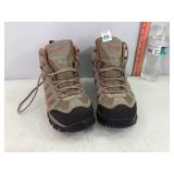 Propet Sz 9.5 Mens Hiking Boots