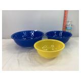Pyrex 4, 2.5, & 1 Liter Bowls