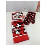Mickey & Minnie Mouse Oven Mit, Towel & Pot Holder