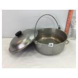 Club Aluminum Pot w/Lid