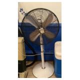 Holmes Pedestal Fan