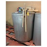 310 Gallon Frank Knorr Stainless Tank