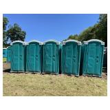 5 single synergy world portable toilets