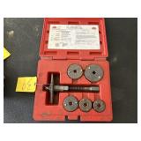 Mac Tools Disc Brake Caliper Set