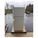 GE Refrigerator