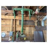 Swing Arm Saw