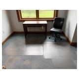 Desk, Office Chair & 2 Floor Mats