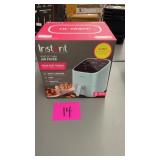 INSTANT AIR FRYER IN BOX INSTANT AIR FRYER IN BOX