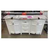 60' VANITY W/ TOP & BACKSPLASH 60' VANITY W/ TOP & BACKSPLASH