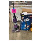 BISSELL POWER LIFTER VACUUM W/ BOX BISSELL POWER LIFTER VACUUM W/ BOX