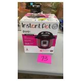 INSTANT POT DUO PRESSURE COOKER IN BOX INSTANT POT DUO PRESSURE COOKER IN BOX