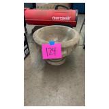 ROUND CONCRETE PLANTER ROUND CONCRETE PLANTER
