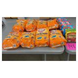 MISC LOT - BAKING SODA, OTTER POPS, GRANOLA BARS MISC LOT - BAKING SODA, OTTER POPS, GRANOLA BARS