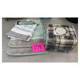 MISC LOT - BATH SET, CAL KING SHEETS MISC LOT - BATH SET, CAL KING SHEETS