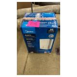 MIDEA DEHUMIDIFER IN BOX MIDEA DEHUMIDIFER IN BOX