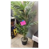 6FT FAUX PLANT 6FT FAUX PLANT