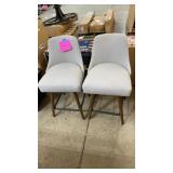 2 BAR STOOLS 2 BAR STOOLS