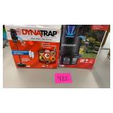 2 DYNA TRAP INSECT TRAPS IN BOX 2 DYNA TRAP INSECT TRAPS IN BOX