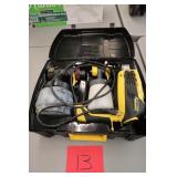 WAGNER PAINT SPRAYER W/ CASE