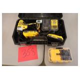 DEWALT 20V DRILL KIT W/ 2 BATTERIES & CHARGER