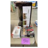MISC LOT OF DOOR KNOBS