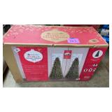 9FT PRE LIT CHRISTMAS TREE IN BOX
