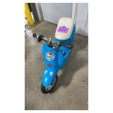 RAZOR KIDS ELECTRIC SCOOTER W/ CHARGER