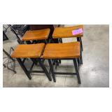 4 BAR STOOLS