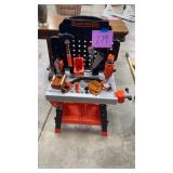BLACK & DECKER KIDS PLASTIC WORKBENCH