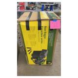 JOHN DEERE REAR BAGGER IN BOX