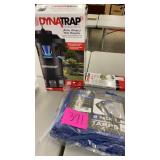 DYNATRAP INSECT TRAP & 2 PACK TARPS