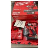 MILWAUKEE M18 1/4" HEX IMPAVT DRIVER KIT