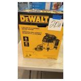 DEWALT 9 GALLON WET/DRY VACUUM