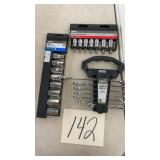 MISC LOT OF SOCKETS/COMBINATION WRENCH SETS